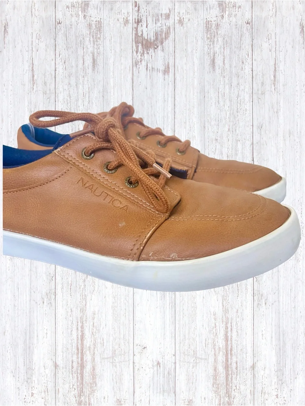 Good Used Nautica Kids Berrian Athletic Lace-Up Sneaker Size 5